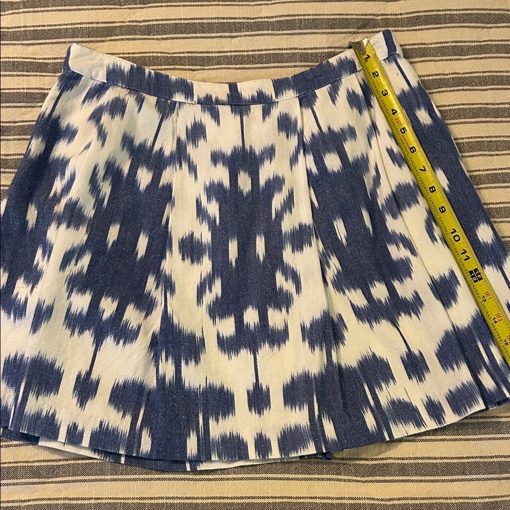 Vineyard Vines Blue and White Patterned Women's Skirt